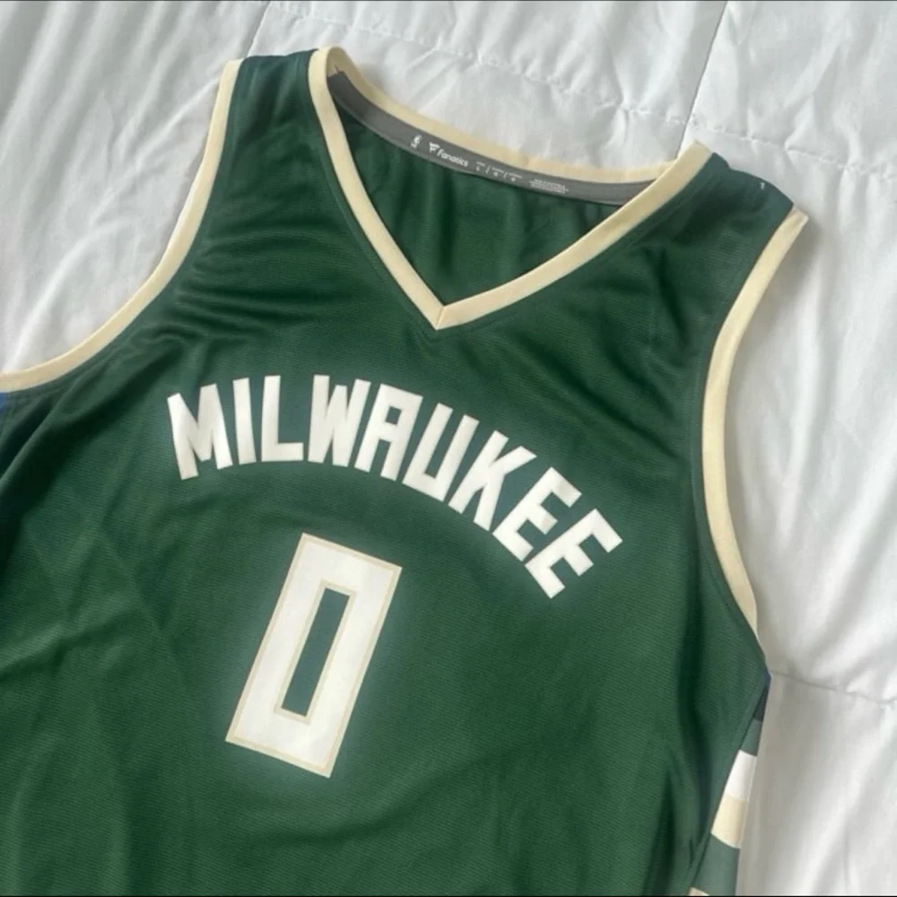Milwaukee Bucks Damian Lillard Jersey - Picture 2 of 4
